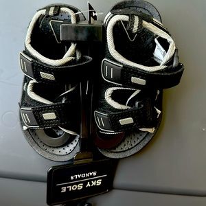 Kids sandals